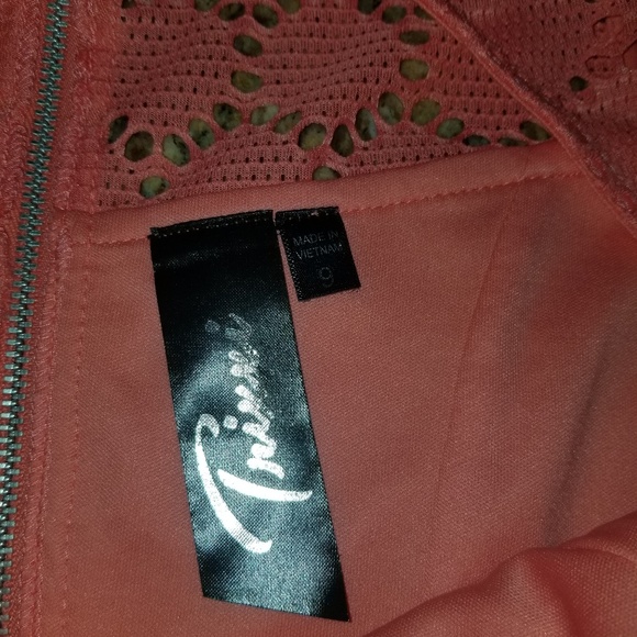 Dress - Picture 4 of 5